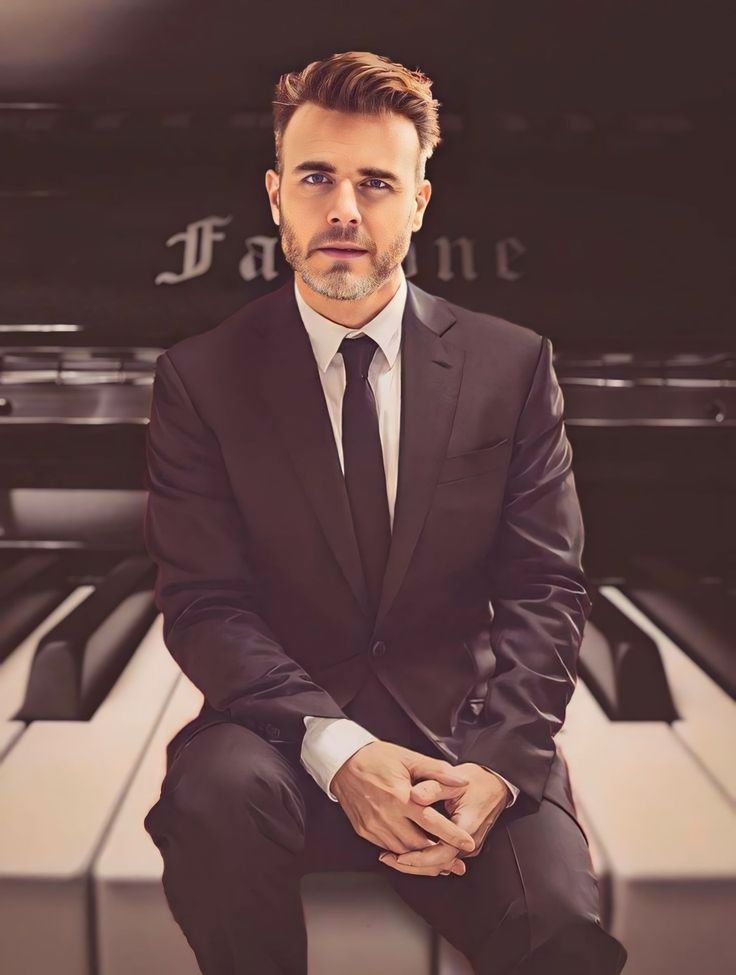 Gary Barlow performing live